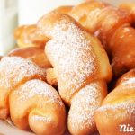 Pączki w kształcie rogalików Pączki w kształcie rogalików